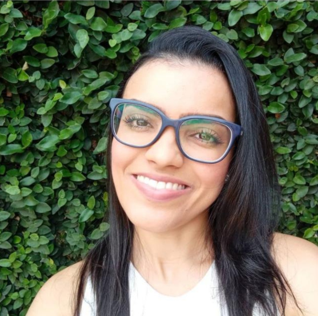 Bruna Costa do Prado Passinato